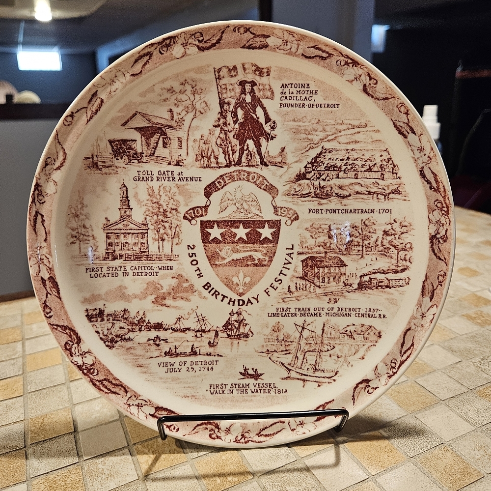 Vintage 1951 Detroit 250th Birthday Festival Commemorative Plate 8.5 In
